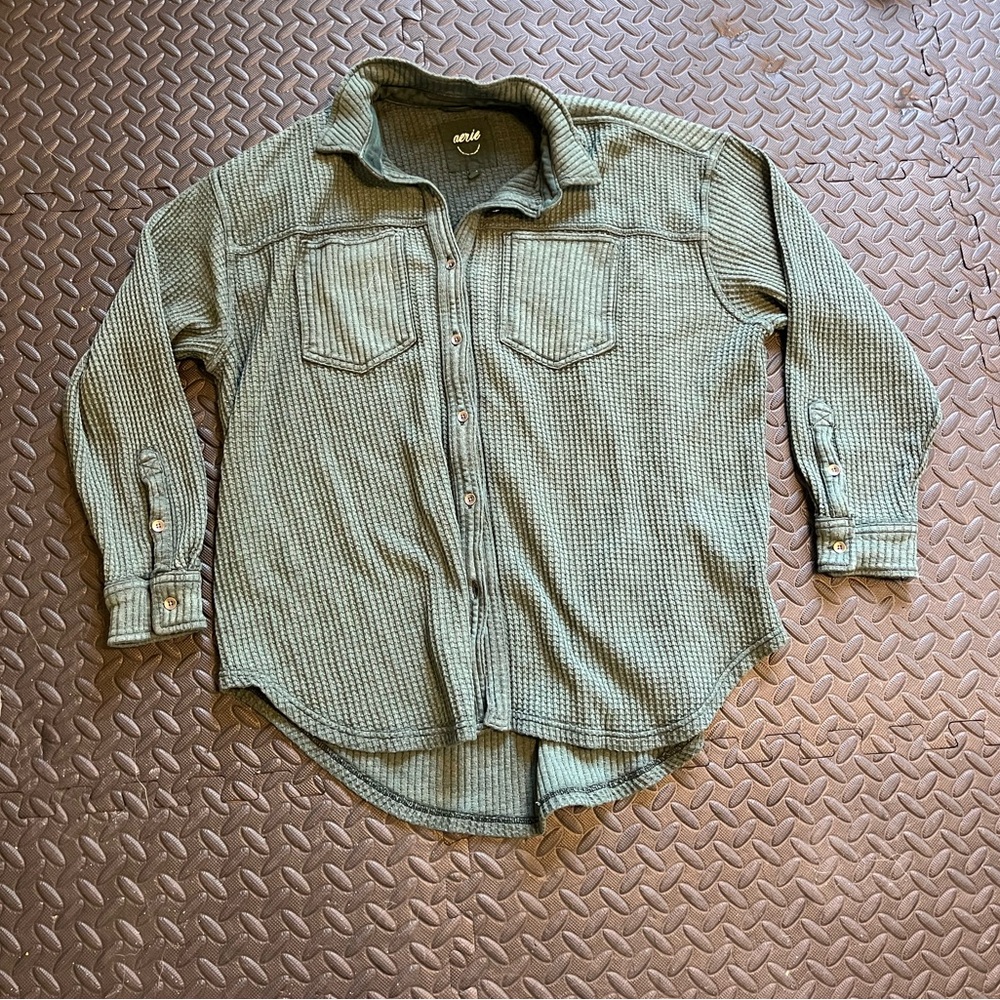 aerie green oversized button up waffle crew shirt size medium (fits like L)